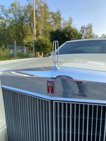 Lincoln Continental Mark V image 8