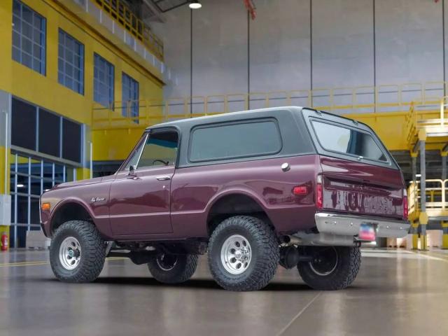 Chevrolet Blazer image 2