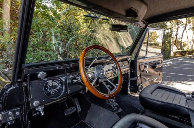 Ford Bronco image 1