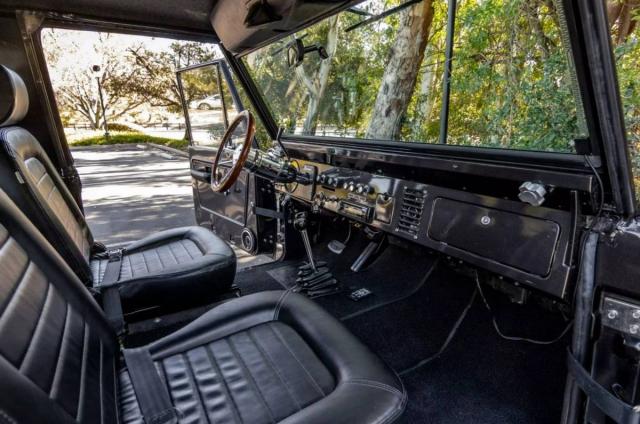 Ford Bronco image 2