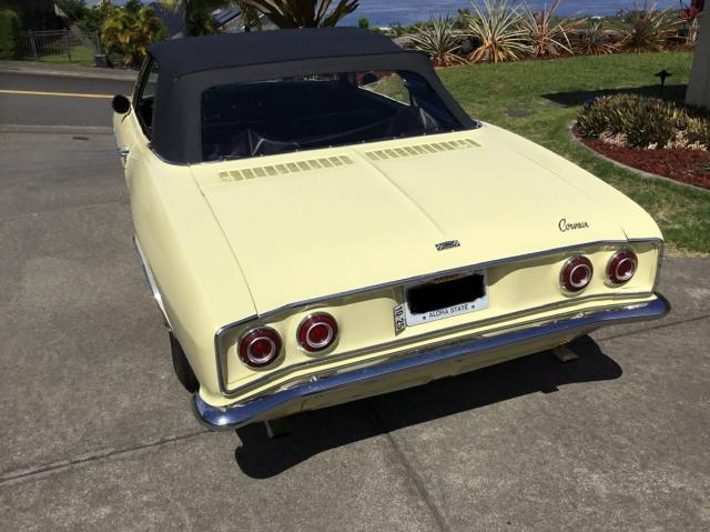 Chevrolet Corvair Monza image 9
