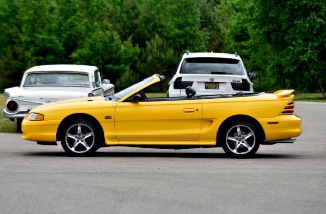 Ford Mustang Gt image 8