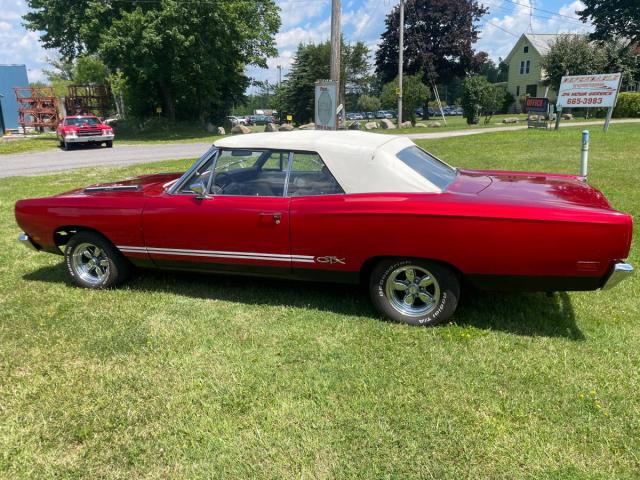 Plymouth Gtx 440 Convertible image 2