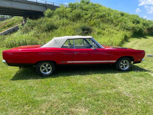 Plymouth Gtx 440 Convertible image 8