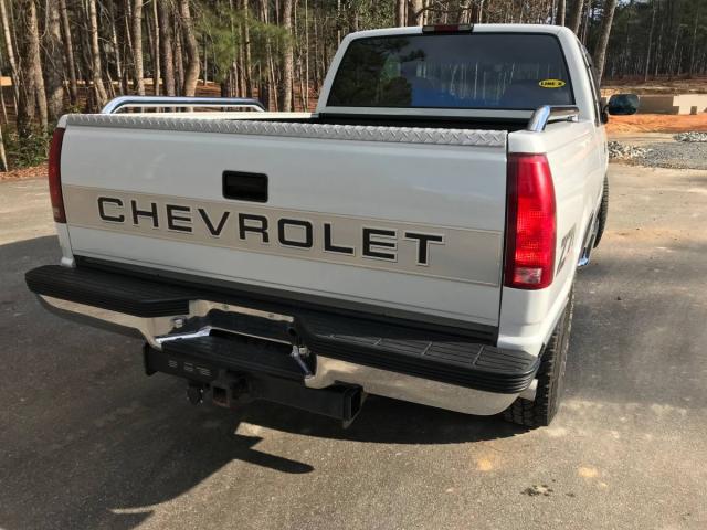 Chevrolet Silverado 1500 image 9