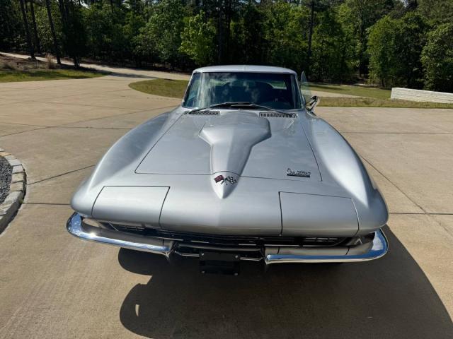 Chevrolet Corvette image 3
