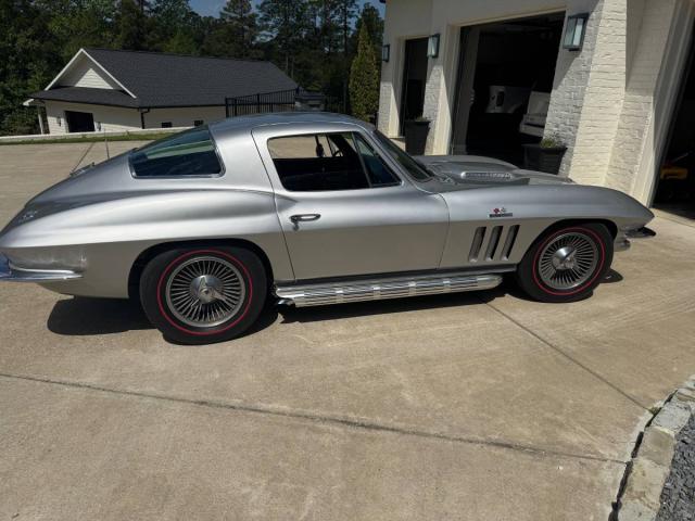 Chevrolet Corvette image 6