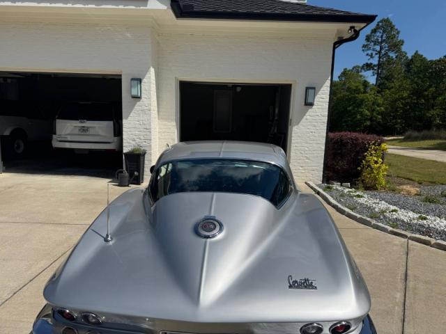 Chevrolet Corvette image 1