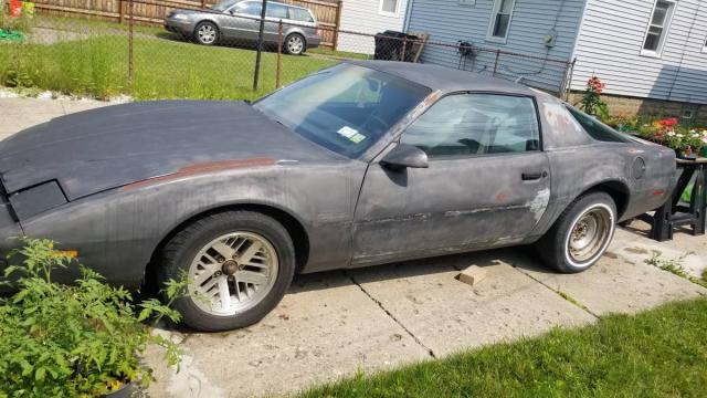 Pontiac Firebird image 2