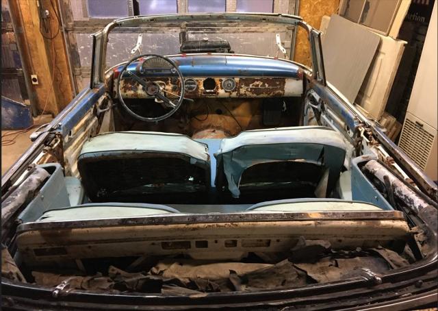 Ford Sunliner Convertible image 5