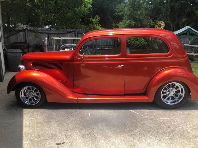 Ford Coupe image 3
