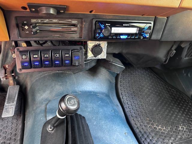 Jeep Wrangler Yj image 5