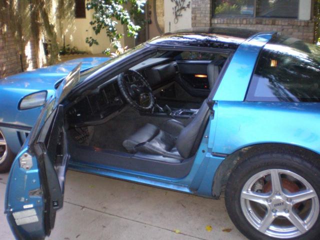 Chevrolet Corvette image 8