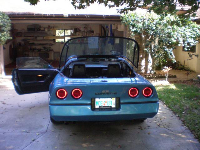 Chevrolet Corvette image 6