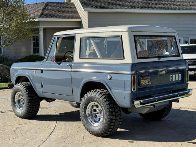 Ford Bronco image 3