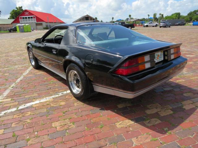 Chevrolet Camaro image 7