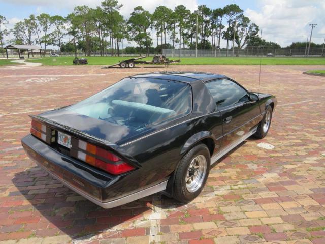 Chevrolet Camaro image 1