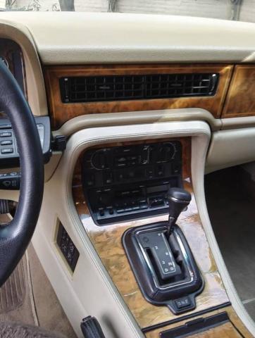 Jaguar Vanden Plas image 8