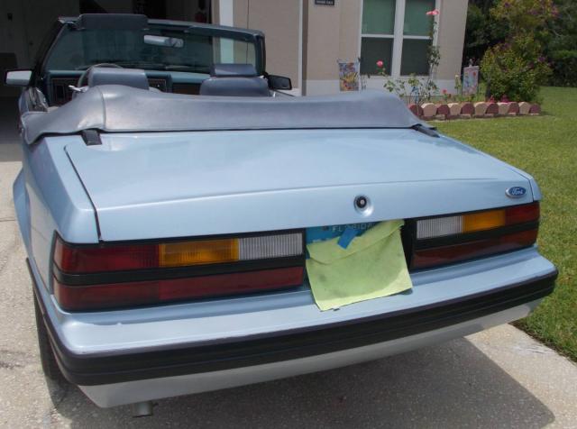 Ford Mustang Convertible image 9