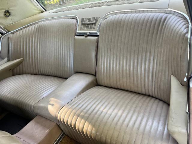 Ford Thunderbird image 9