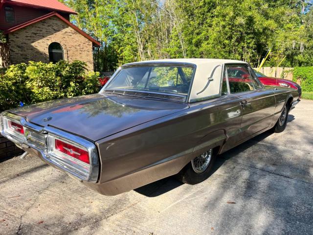 Ford Thunderbird image 7