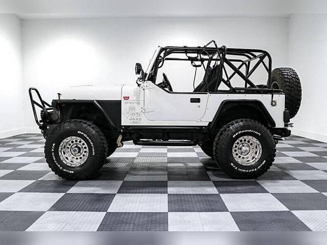 Jeep Cj7 image 3