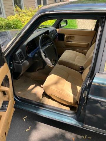 Volvo 240 Dl image 1