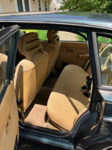 Volvo 240 Dl image 5
