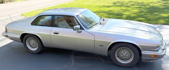 Jaguar Xjs image 1