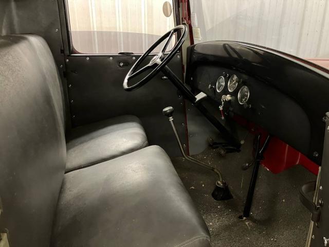 Chevrolet 1-1/2 Ton image 7