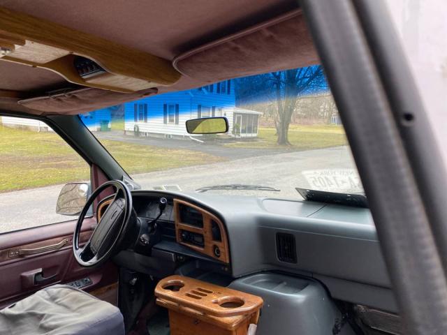 Ford Econoline image 3