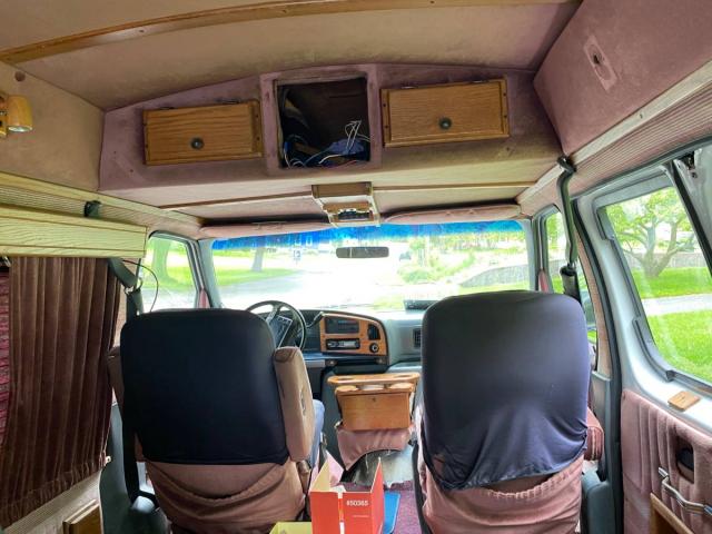 Ford Econoline image 6