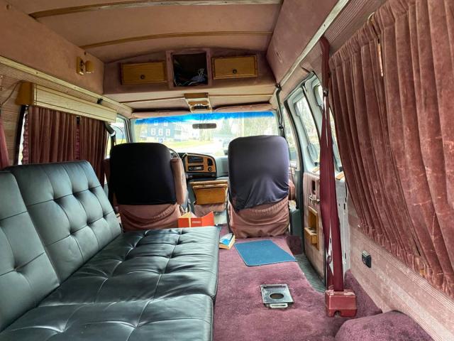 Ford Econoline image 4