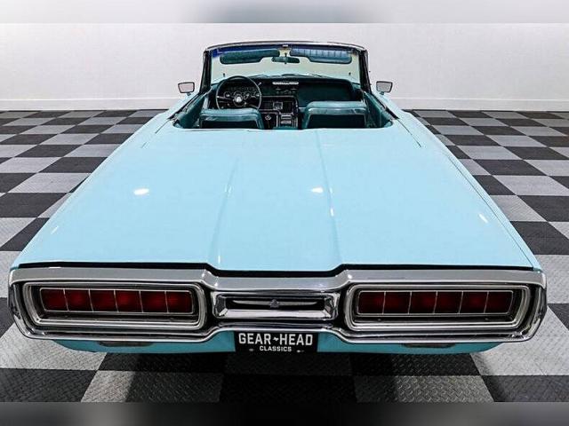 Ford Thunderbird image 1