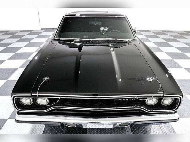 Plymouth Roadrunner image 9
