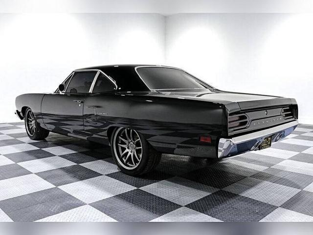 Plymouth Roadrunner image 5