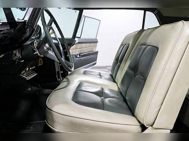 Lincoln Continental image 5