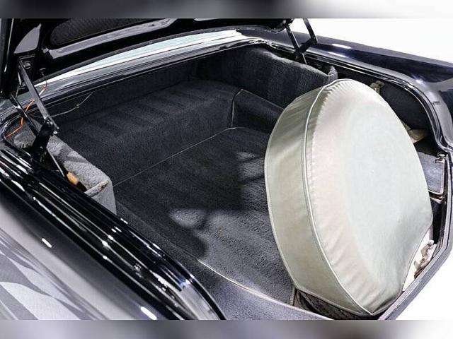 Lincoln Continental image 3