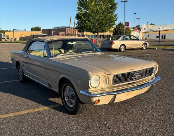 Ford Mustang Convertible image 6