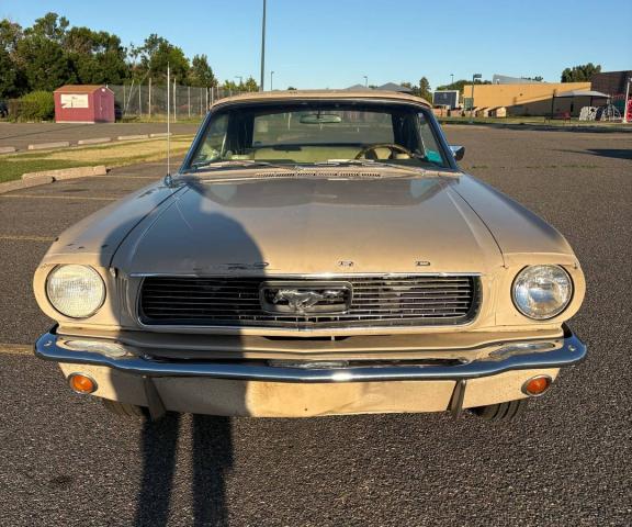 Ford Mustang Convertible image 1