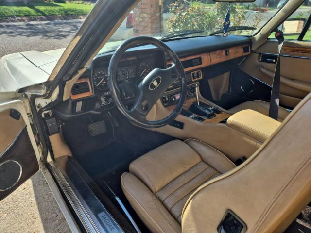 Jaguar Xjs image 5