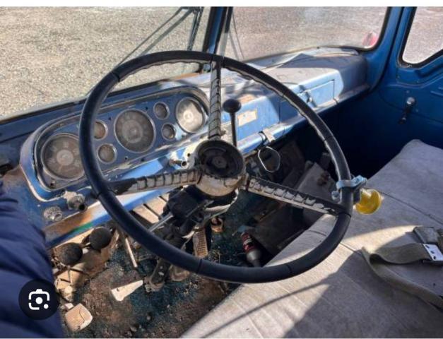 Ford Coe C600 image 4