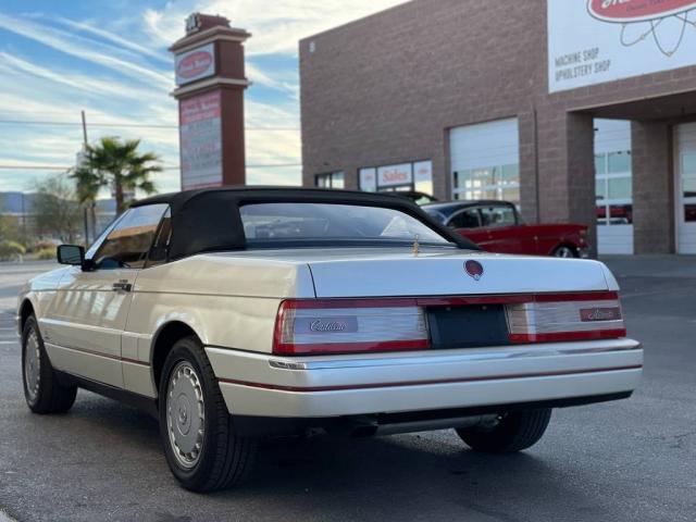 Cadillac Allante image 5
