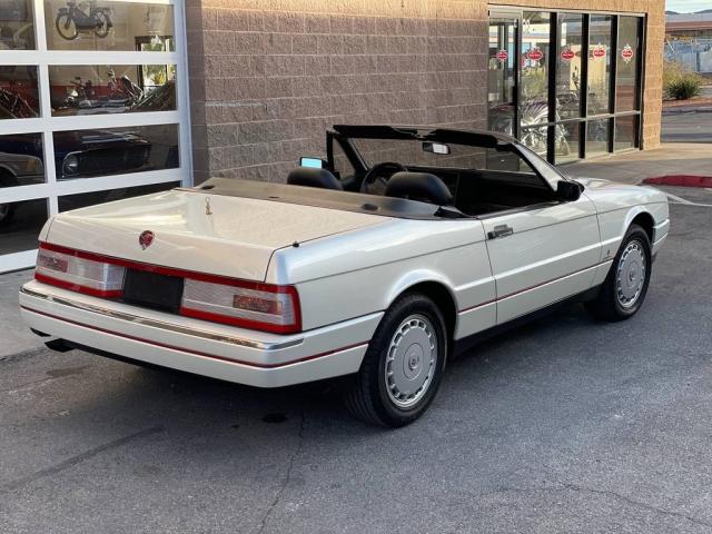 Cadillac Allante image 6