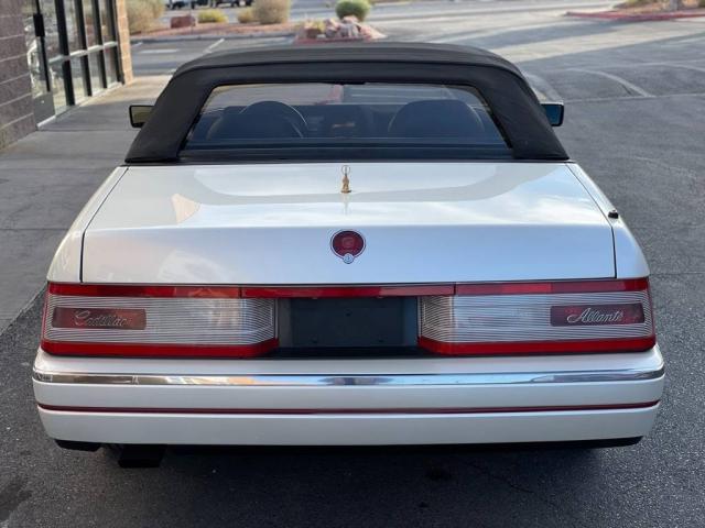 Cadillac Allante image 4