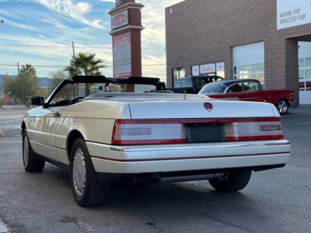 Cadillac Allante image 1