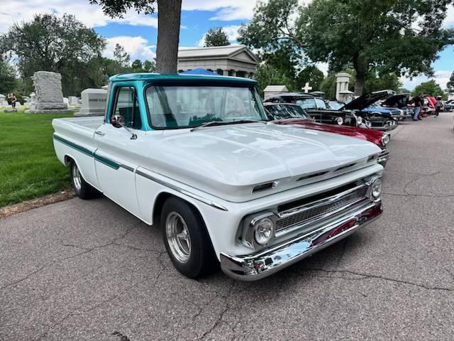 Chevrolet C-10 image 6
