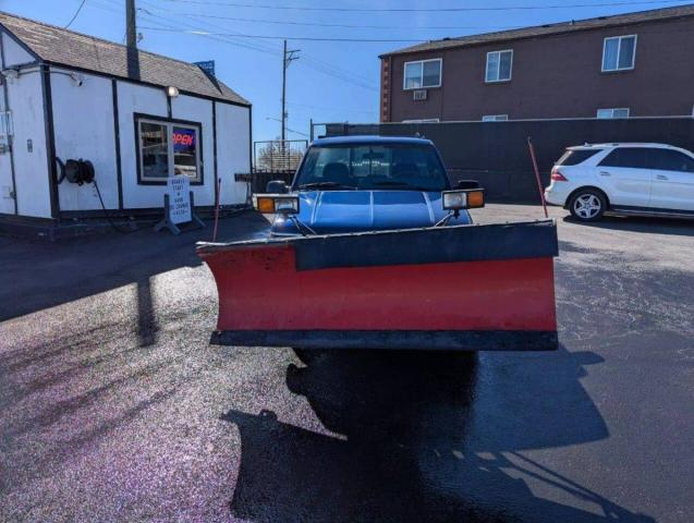 Chevrolet 1500 Regular Cab image 4