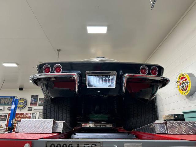 Chevrolet Corvette image 9