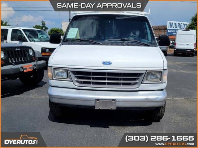 Ford E-350 image 1